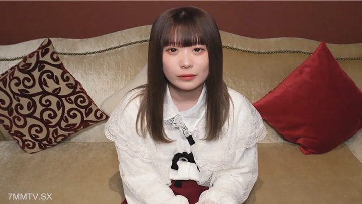 fc2-ppv-4779058-【傳說】綾醬。暴力叔叔的僵硬粘稠的雞巴大量爆炸。巨大的體內射精在平靜而完美的粉紅色小穴中